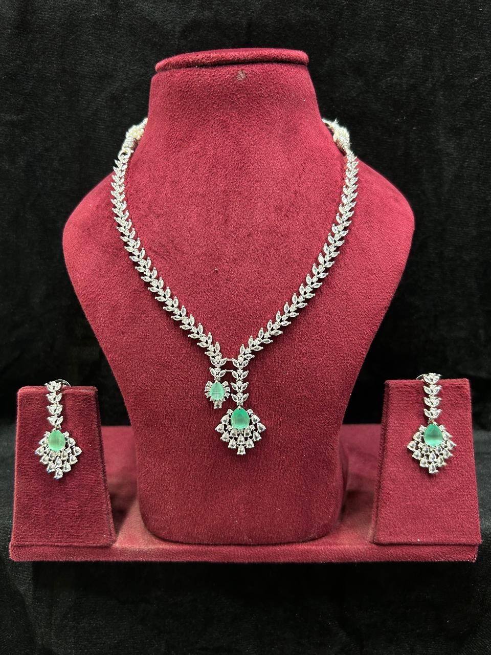 Ad stone necklace set green